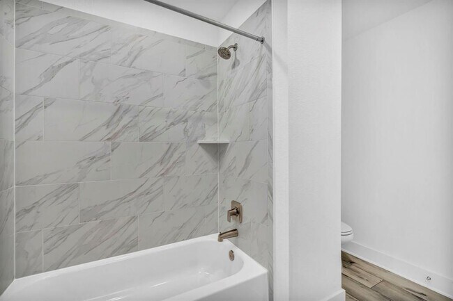 Building Photo - 1304 Brescia Walk