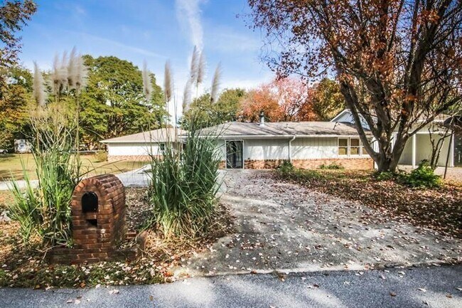 Building Photo - 5075 Winters Chapel Rd