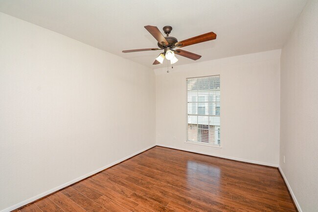 Building Photo - 13282 Trail Hollow Dr