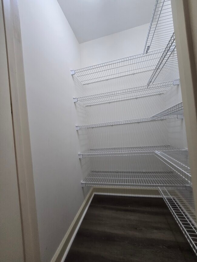 Building Photo - 3004 Honor Ct