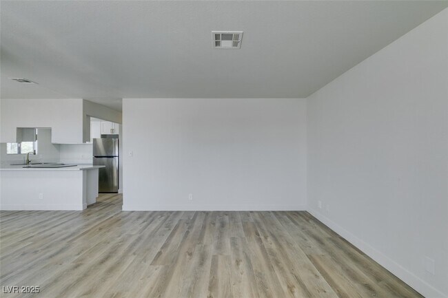 Building Photo - 6932 Kilgore Dr