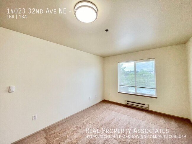 Building Photo - 14023 32nd Ave NE