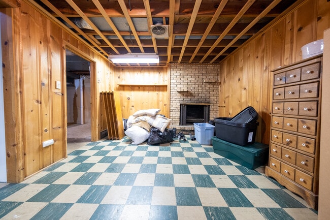 Building Photo - 8715 Boone Ct