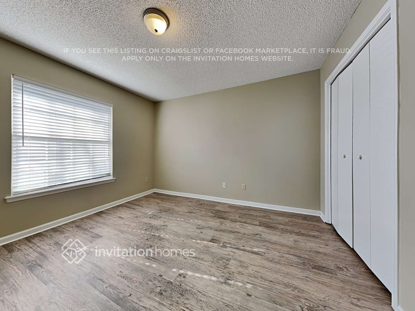 Building Photo - 3271 Glendyne Dr W