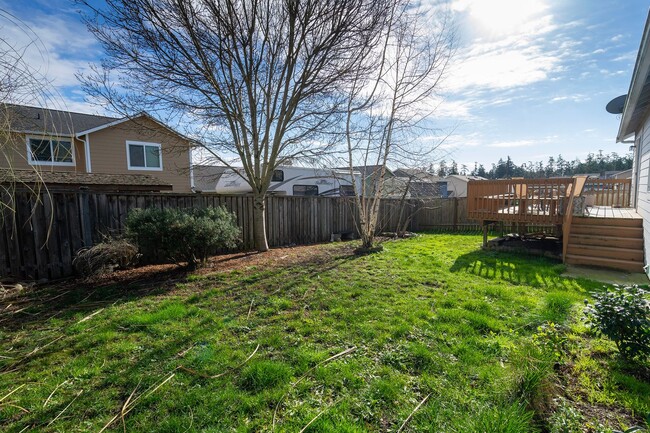 Building Photo - Single Level Three Bedroom Two Bathroom home