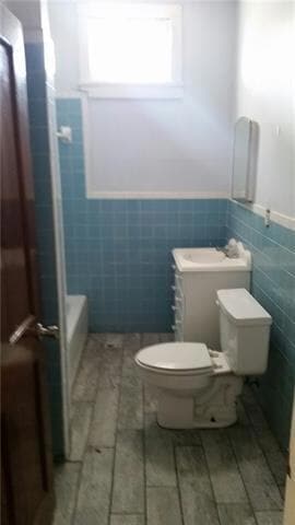 Building Photo - 1566 Annunciation St