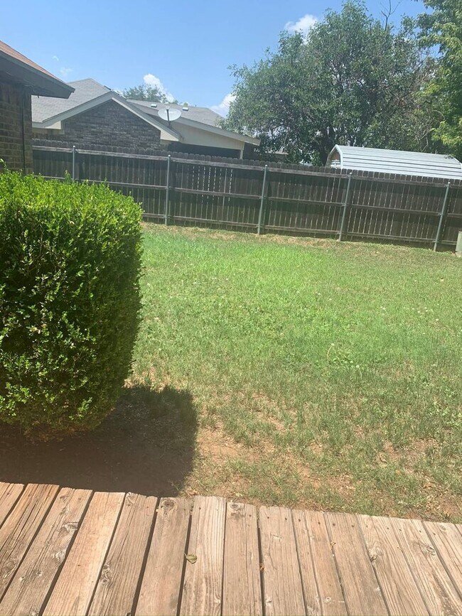 Building Photo - Large 3 bedroom Home in Twin Oaks-Wylie!