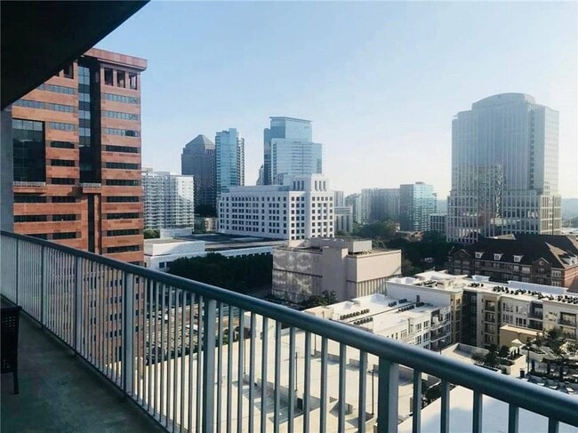 Building Photo - 950 W Peachtree St NW