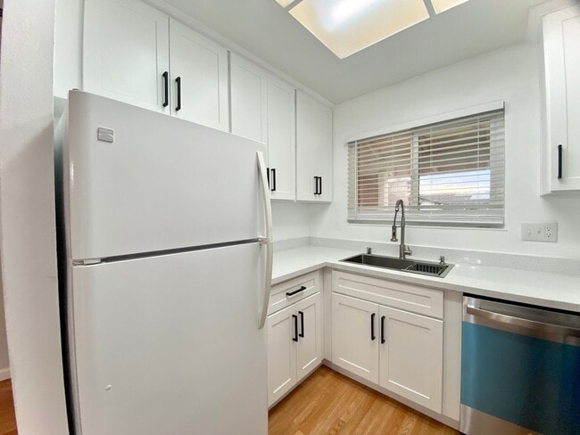 Building Photo - Upgraded 3-Bedroom 2-Bathroom Home for Rent - Union City!