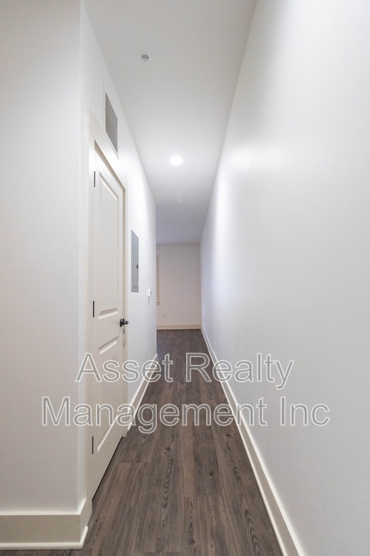 Building Photo - 1120 Franck St