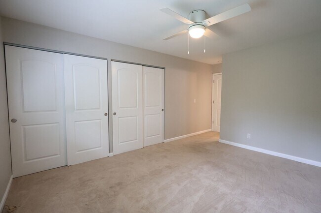 Building Photo - 622 Rustic Valley Dr