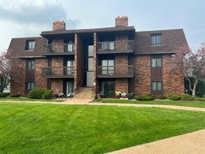 Building Photo - 2045 W 45th St