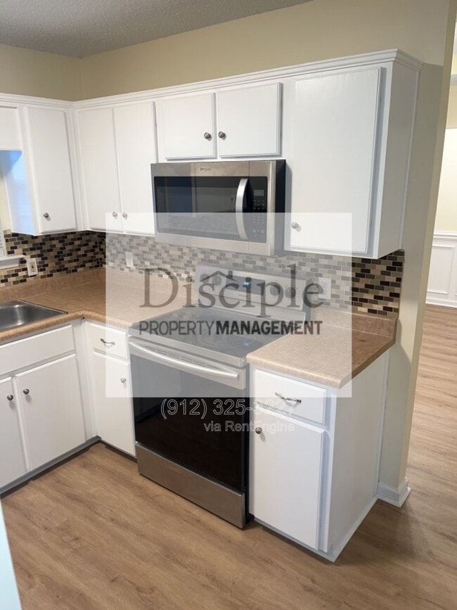 Building Photo - 295 Creekside Cir