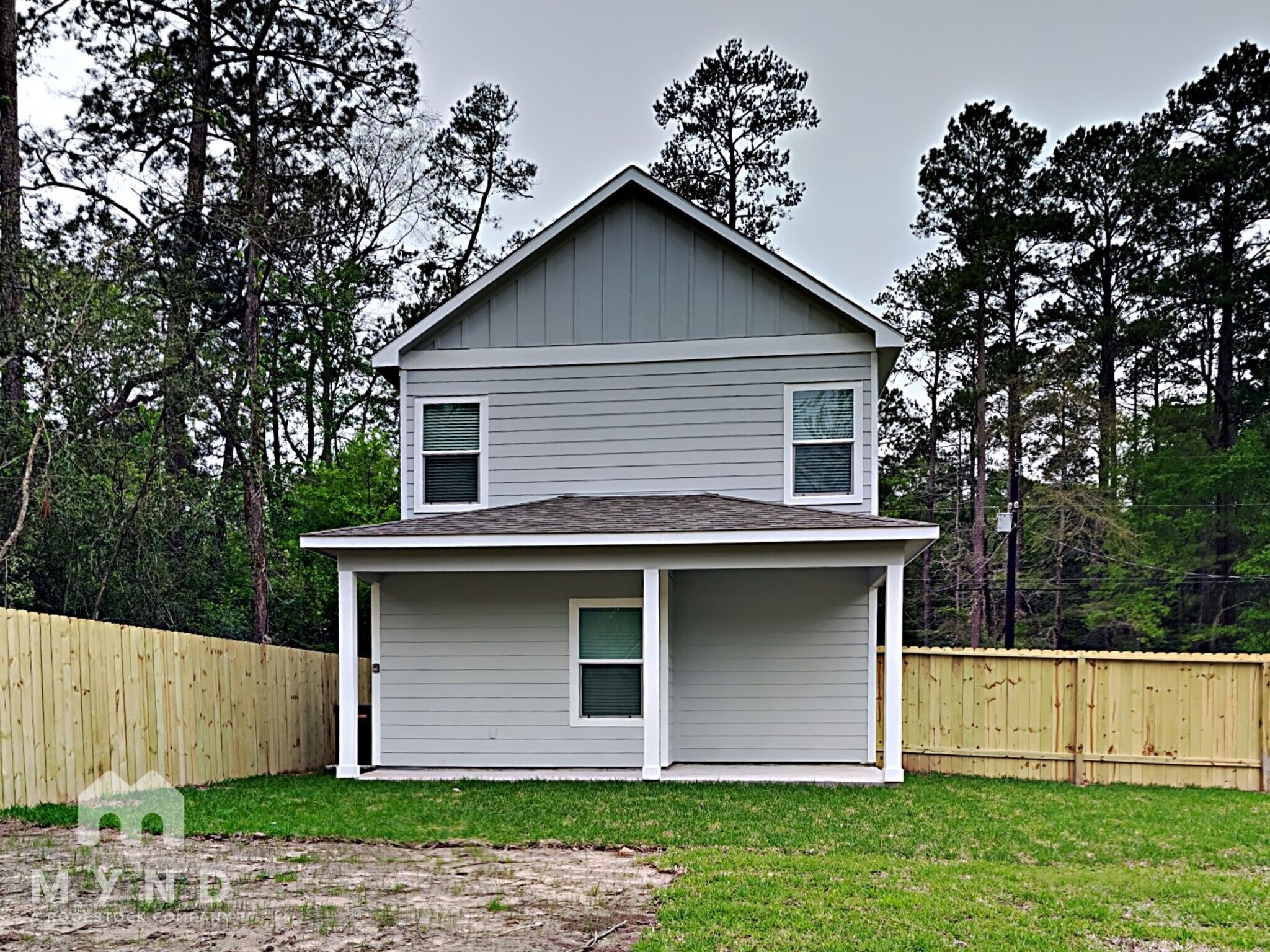 Building Photo - 15840 Forest Dr