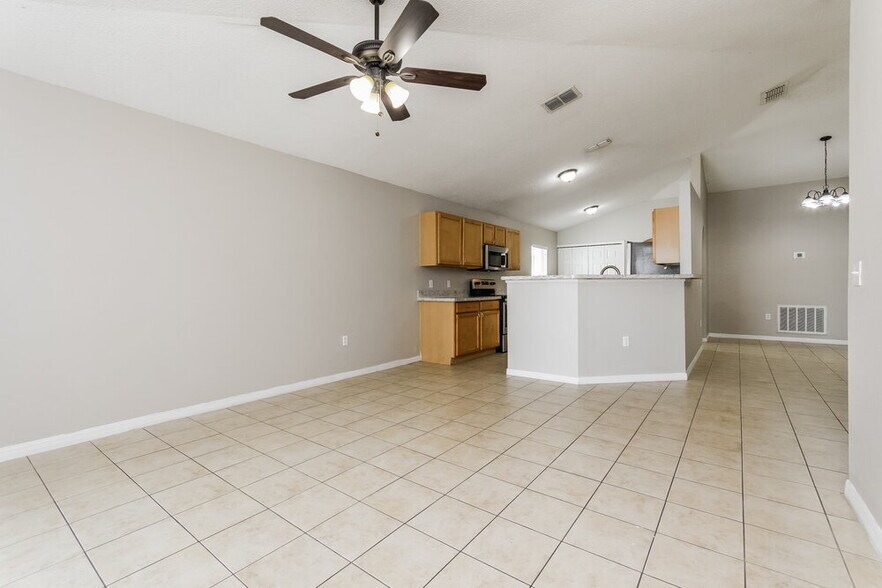 Building Photo - 2938 Elbib Dr