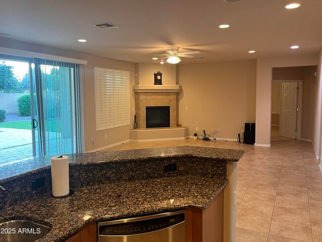 Building Photo - 18137 W Orchid Ln