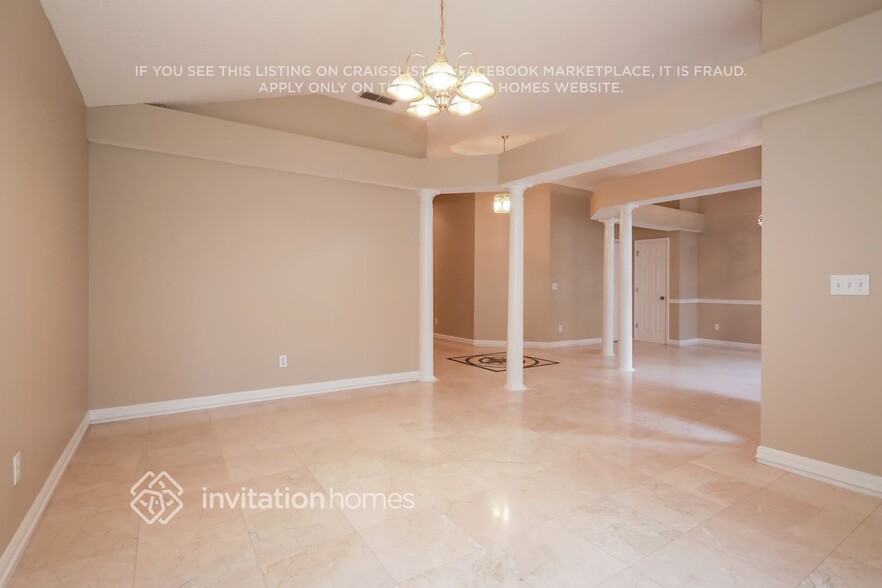 Building Photo - 11584 Alexis Forest Dr