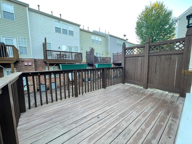 Building Photo - 2947 Castleberry Ct