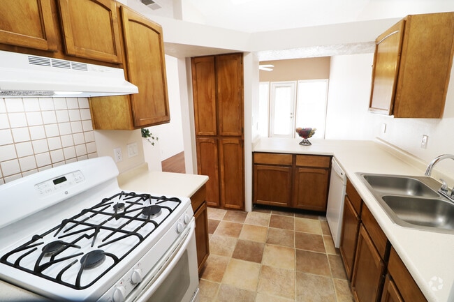 Building Photo - 1/2 OFF FIRST MONTHS RENT