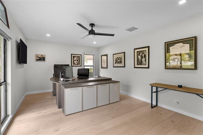 Building Photo - 8611 Gullane Ct