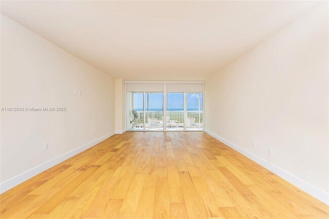 Building Photo - 881 Ocean Dr