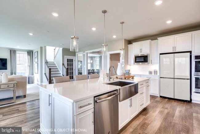 Building Photo - 7147 Starmount Ct