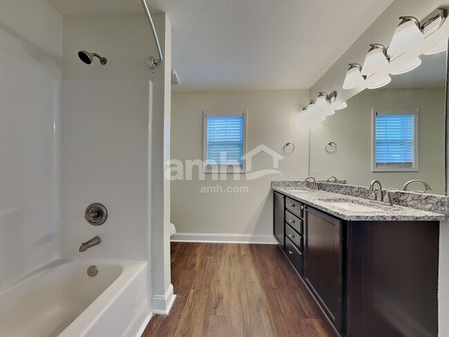 Building Photo - 1812 Mahogany Wood Trail