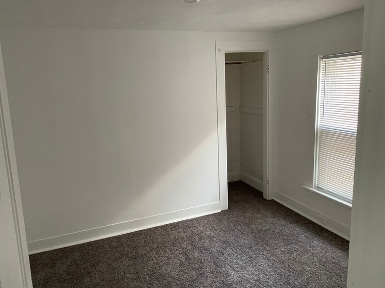 Bedroom 1 - 904 W 26th St