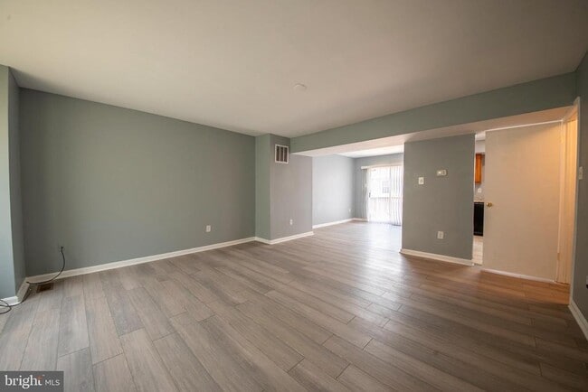 Building Photo - 3915 Friar St