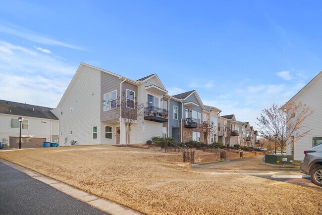 Building Photo - 1432 Winding Stream Rd