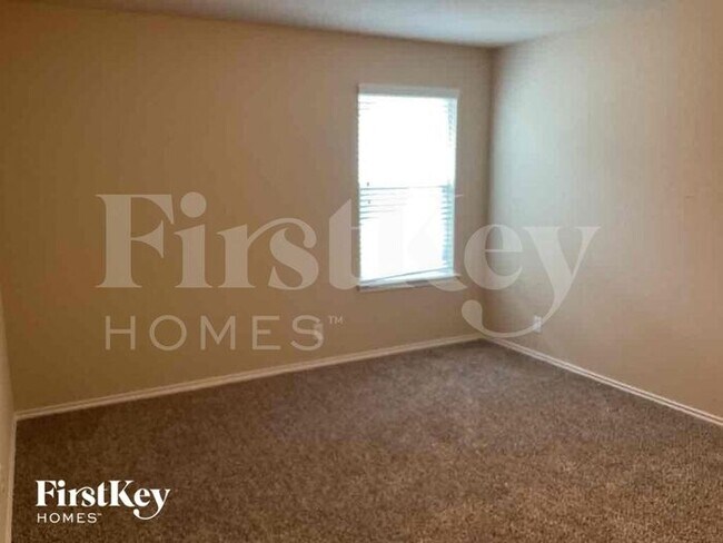 Building Photo - 15222 Cinnamon Teal