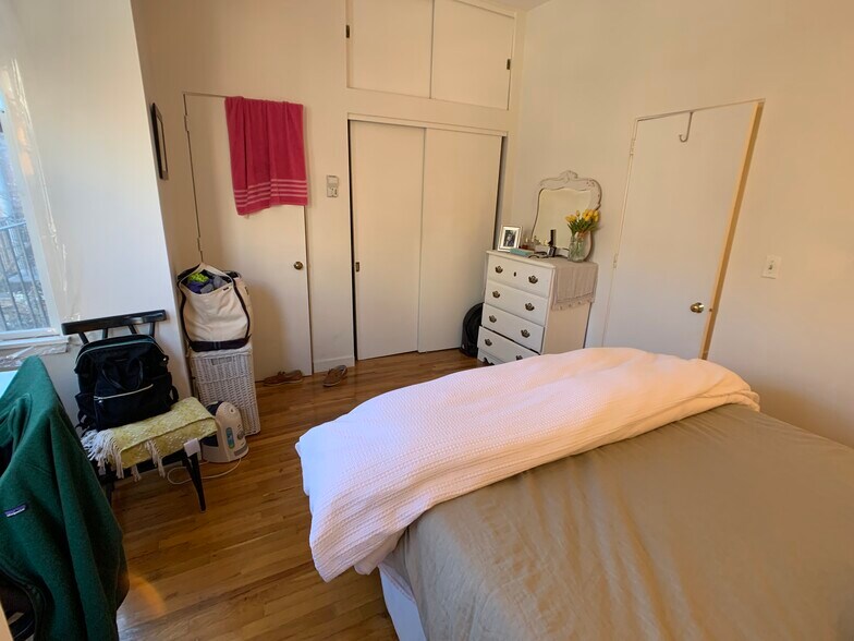 Building Photo - 229 W Canton St