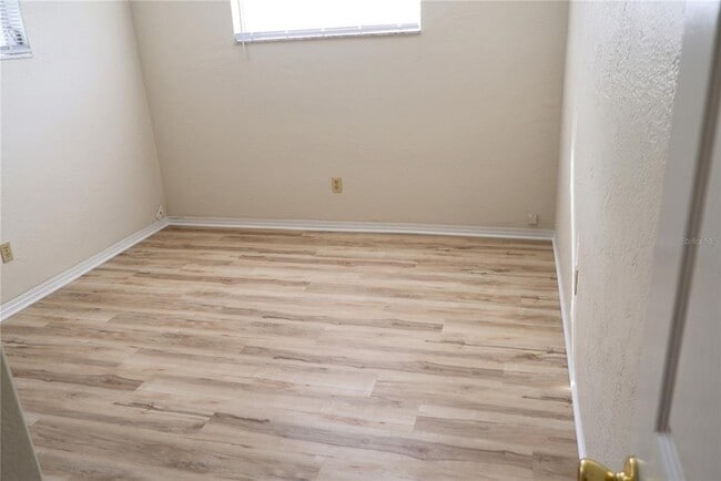 Building Photo - 8056 30th Ave N