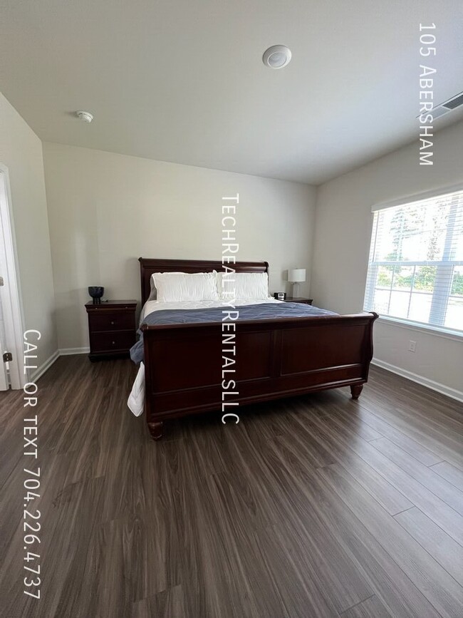Building Photo - 105 Abersham-