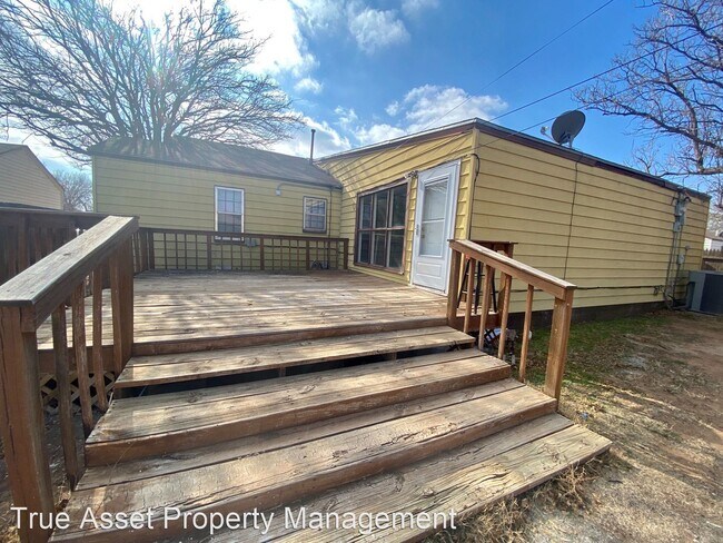 Building Photo - 3 br, 2 bath House - 3506 31st St