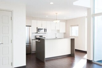 Building Photo - 11 Dorchester St