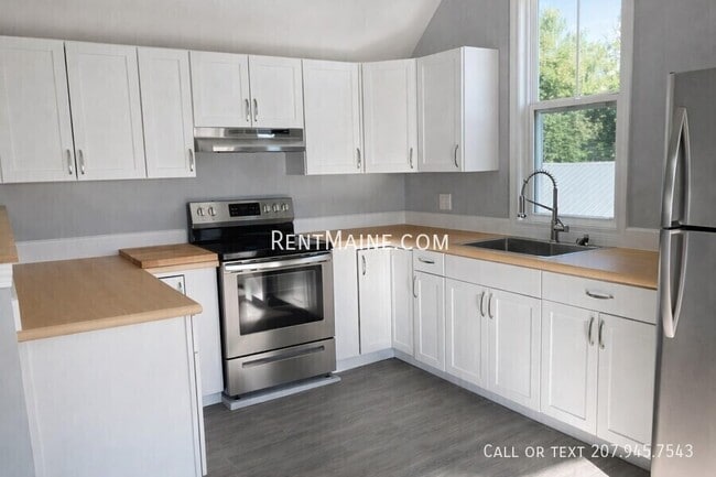 Building Photo - 221 Water St