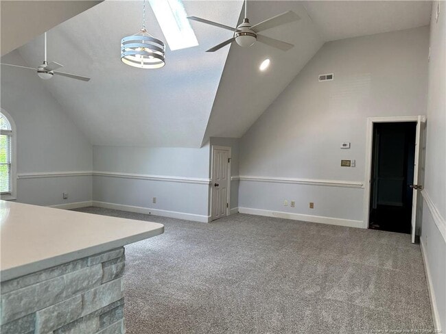 Building Photo - 493 Kingsford Rd