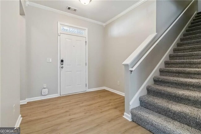 Building Photo - 100 Heritage Club Cir