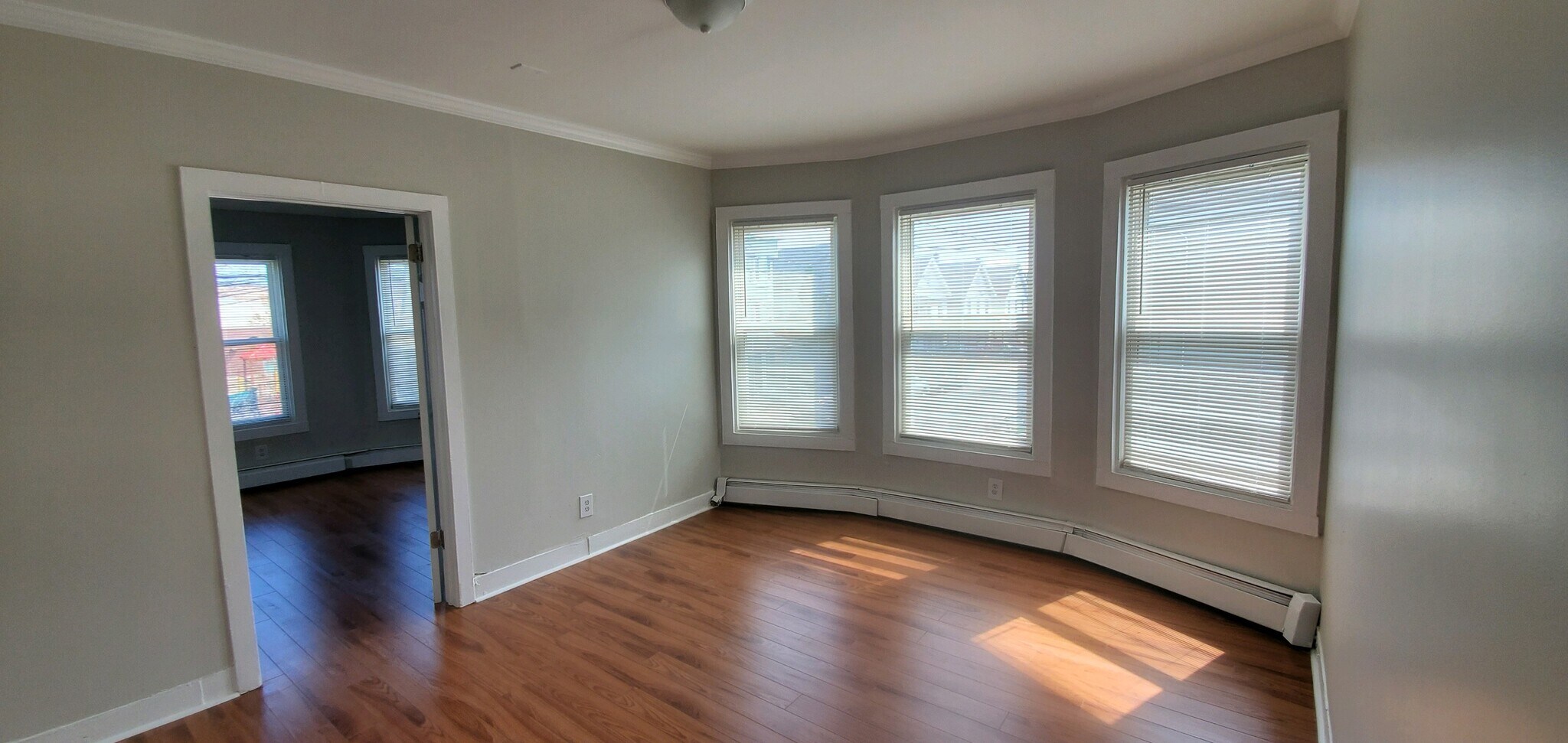 Building Photo - 1518 Pembroke St