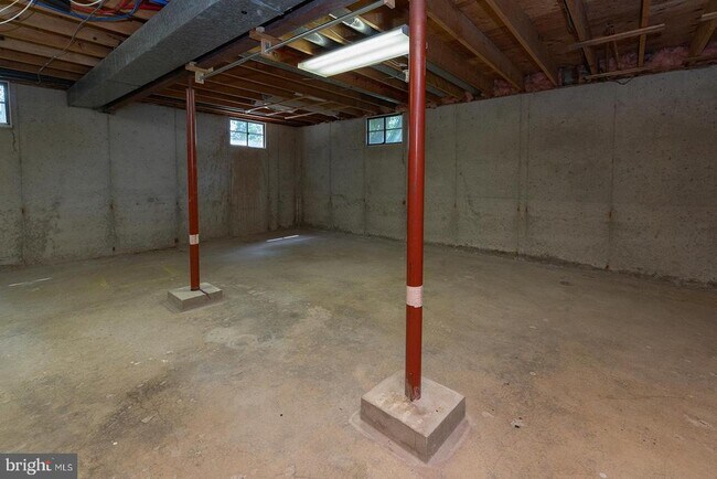 Building Photo - 15107 General Stevens Ct