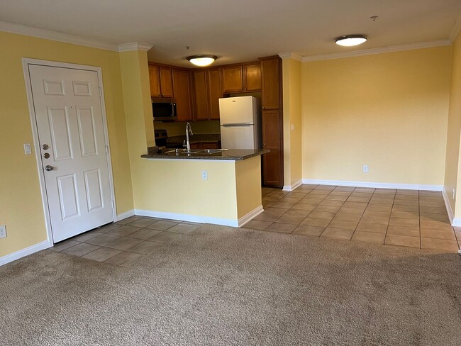 Building Photo - Magnificent 1 Bedroom Condo in Triana in Corona Ranch
