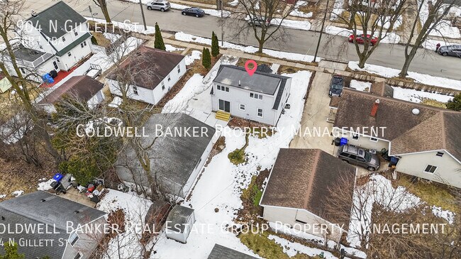 Building Photo - 904 N Gillett St