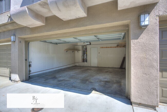 Building Photo - 27944 John F Kennedy Dr