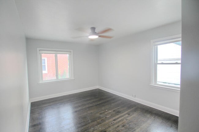 Building Photo - 5017 N Bay Ridge Ave
