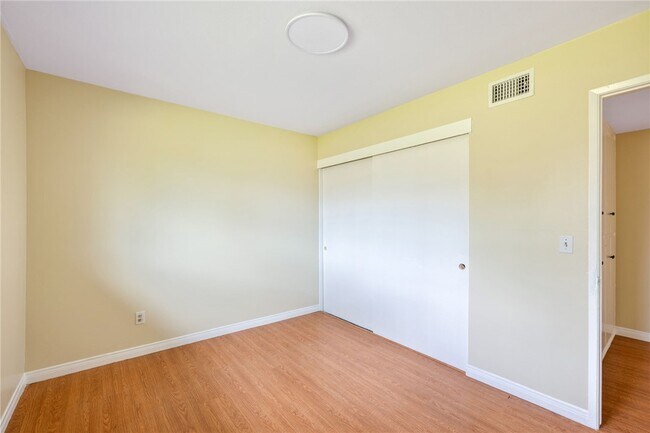 Building Photo - 11833 Pounds Ave