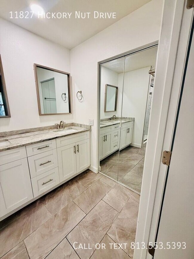 Building Photo - 11827 Hickorynut Dr