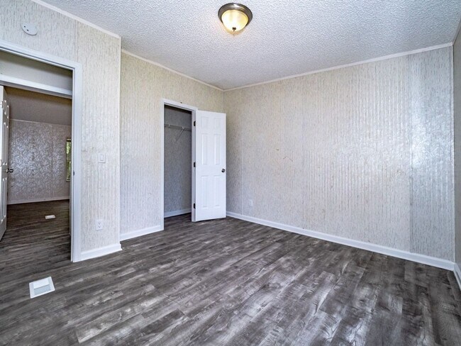 Building Photo - Welcome to this Newly Remodeled  Home in a Stellar Location