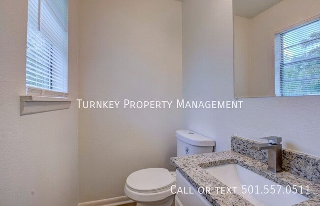 Building Photo - 6 Parkridge Dr