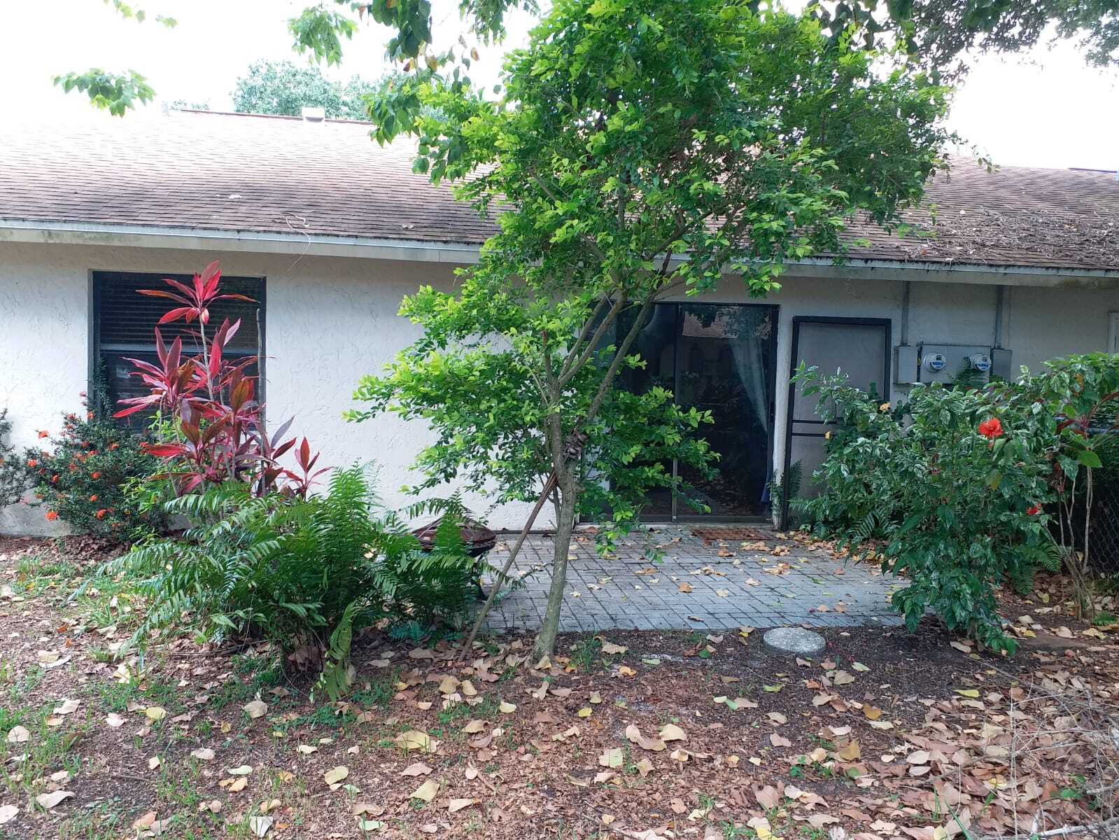 Building Photo - 1141 Deer Hollow Pl